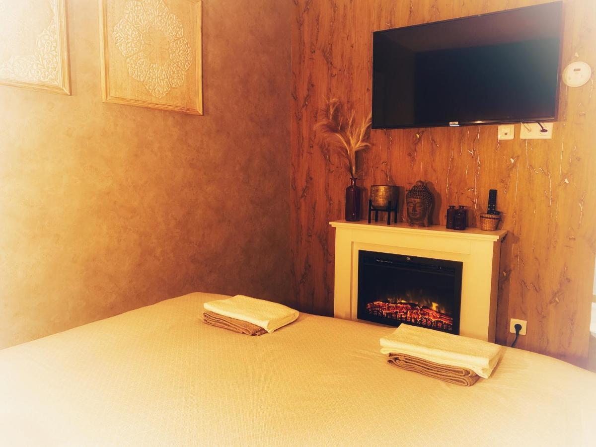 L'Esprit Zen: Tranquil City Center Stay in Verdun Exterior photo